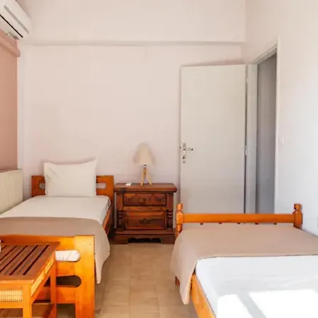 Rena's Hospitality Walk To The Beach,10min To Chania! Apartment