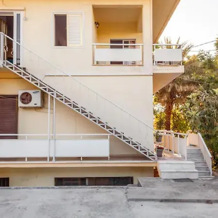 Rena's Hospitality Walk To The Beach,10min To Chania! Apartment Kato Daratso